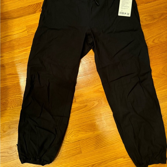 Lululemon Essential Affinity MR Jogger BNWT Size 10 - Picture 4 of 12
